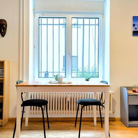 Urban Retreat - Cozy Studio With Private Patio Διαμέρισμα Ζυρίχη Εξωτερικό φωτογραφία